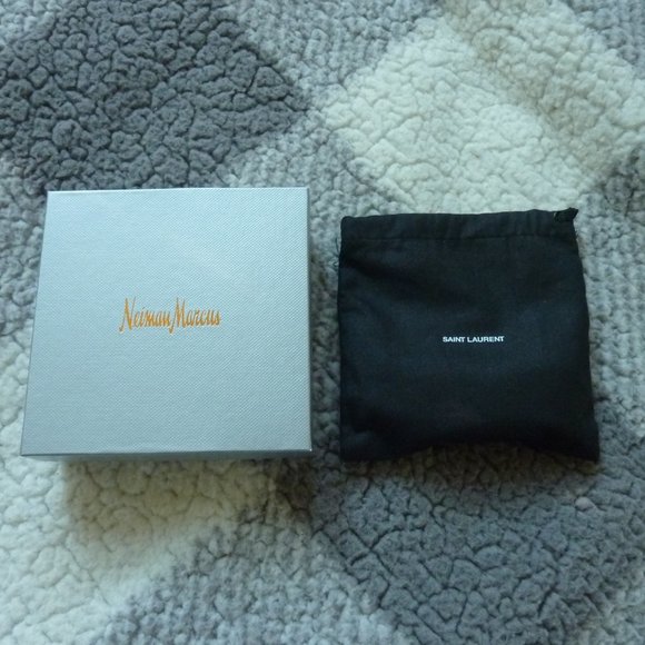 SAINT LAURENT Leather 'YSL' Monogram Star Bracelet - Picture 13 of 13